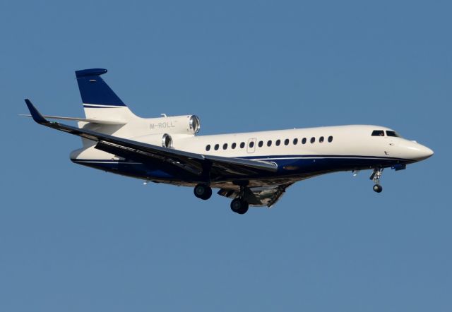 Dassault Falcon 7X (M-ROLL)