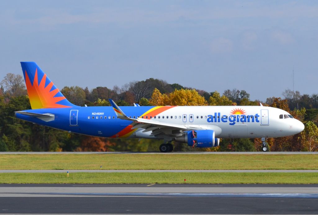 Airbus A320 (N246NV) - Arriving from MSY runway 20 - 11/6/17
