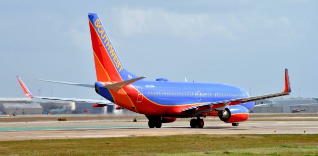 BOEING 737-300 (N450WN)