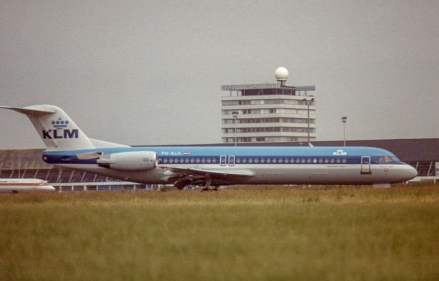 Fokker 100 (PH-KLH) - KLM Fokker 100 cn11272 stored 10-2014