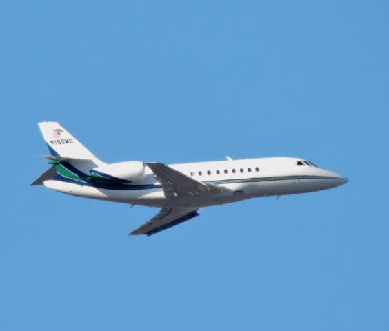 Dassault Falcon 2000 (N190MC) - This 1997 Dassault Falcon 2000 is minutes before landing, winter 2019.