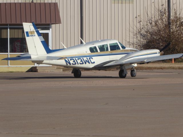 Piper PA-30 Twin Comanche (N313WC)