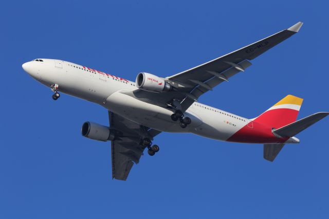 Airbus A330-200 (EC-MLP)