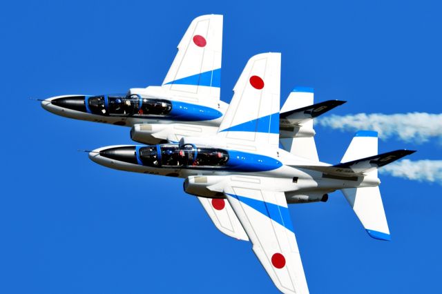 KAWASAKI T-4 —