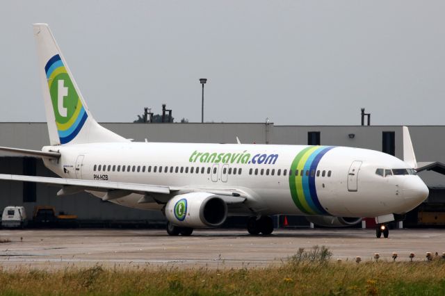 Boeing 737-800 (PH-HZB)