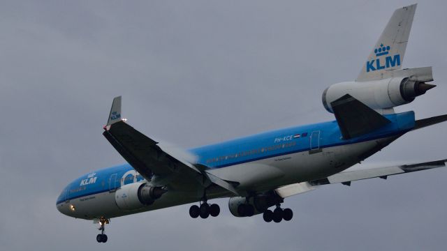 Boeing MD-11 (PH-KCE) - Landed at Montreal YUL/CYUL for the last time.