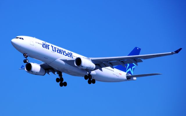 Airbus A330-300 (C-GITS) - On approach at YVR...