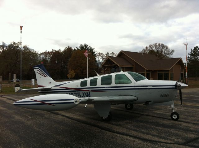 Beechcraft Bonanza (36) (N375JW)