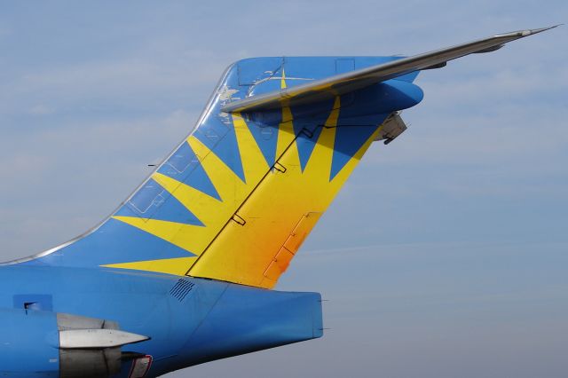McDonnell Douglas MD-87 —