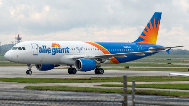 Airbus A320 (N279NV) - An Allegiant A320 taxi's into Gate 9 at KSBN.