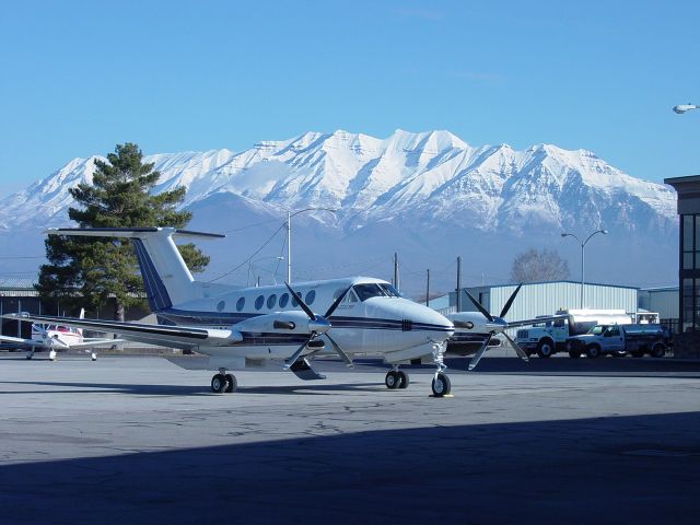 Beechcraft Super King Air 300 (N306M)