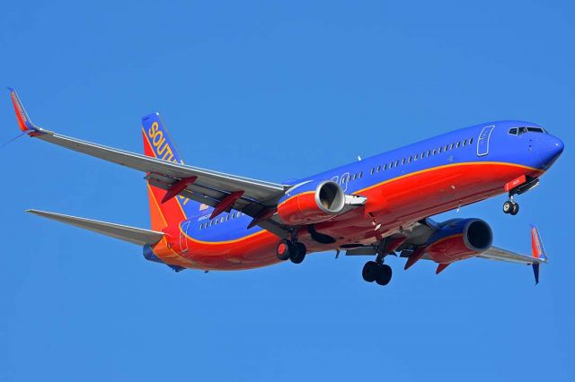 Boeing 737-800 (N8629A) - Southwest 737-8H4 N8629A at Sky Harbor on November 27, 2017 