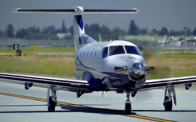 Pilatus PC-12 (N650MC) - Taxiing out to 30L for departure.
