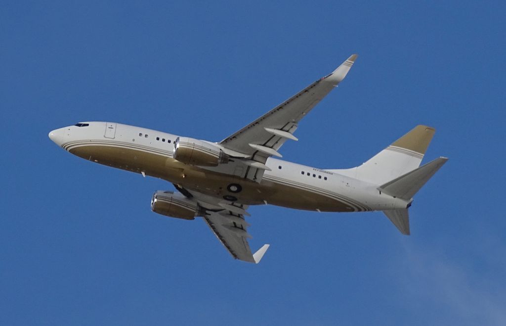 Boeing 737-700 (N720MM) - Spotted JAn 1, 2016 at LAX