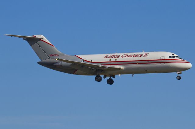 Douglas DC-9-10 (N915CK) - Jan. 11, 2012.