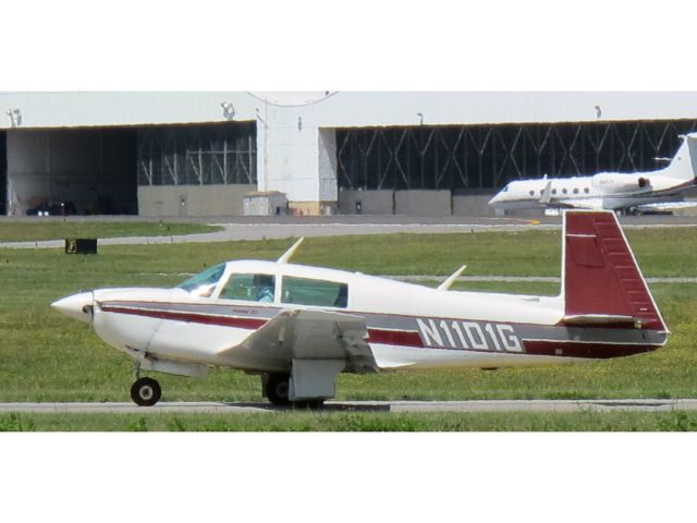 Mooney M-20 (N1101G) - Built for speed.