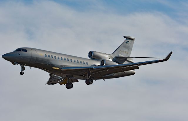 Dassault Falcon 7X (C-GRTA) - Clear to land 06L in CYHU. 08-04-2025
