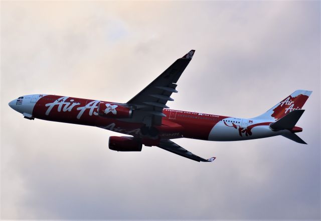 Airbus A330-300 (9M-XXS)