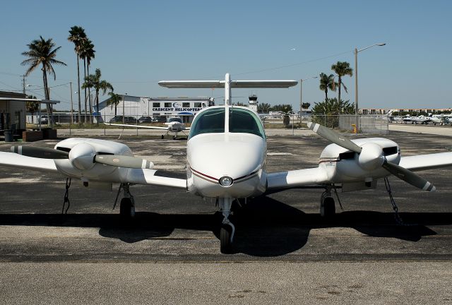 Piper PA-44 Seminole (N2196V)