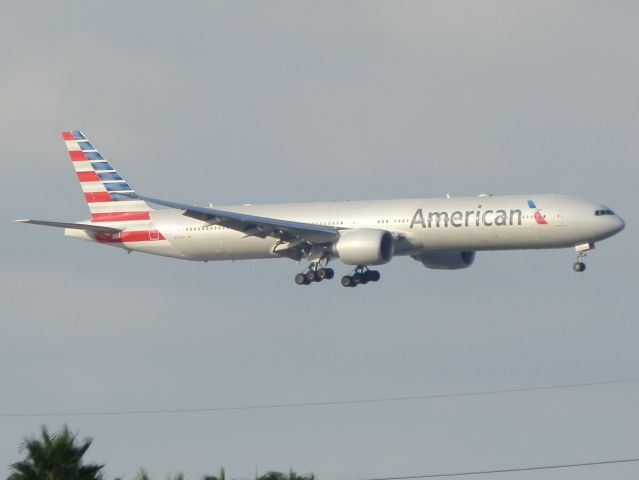 BOEING 777-300ER (N712AN) - Actual Reg#N717AN