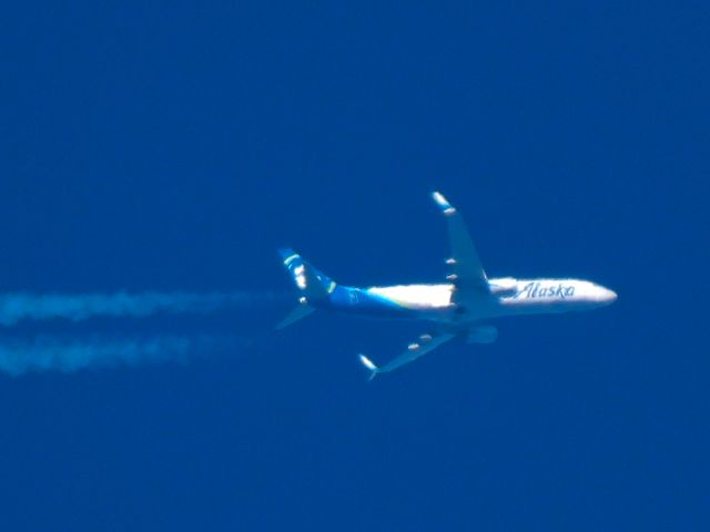 Boeing 737-800 (N593AS) - ASA310br /LAX-IADbr /12/12/2024