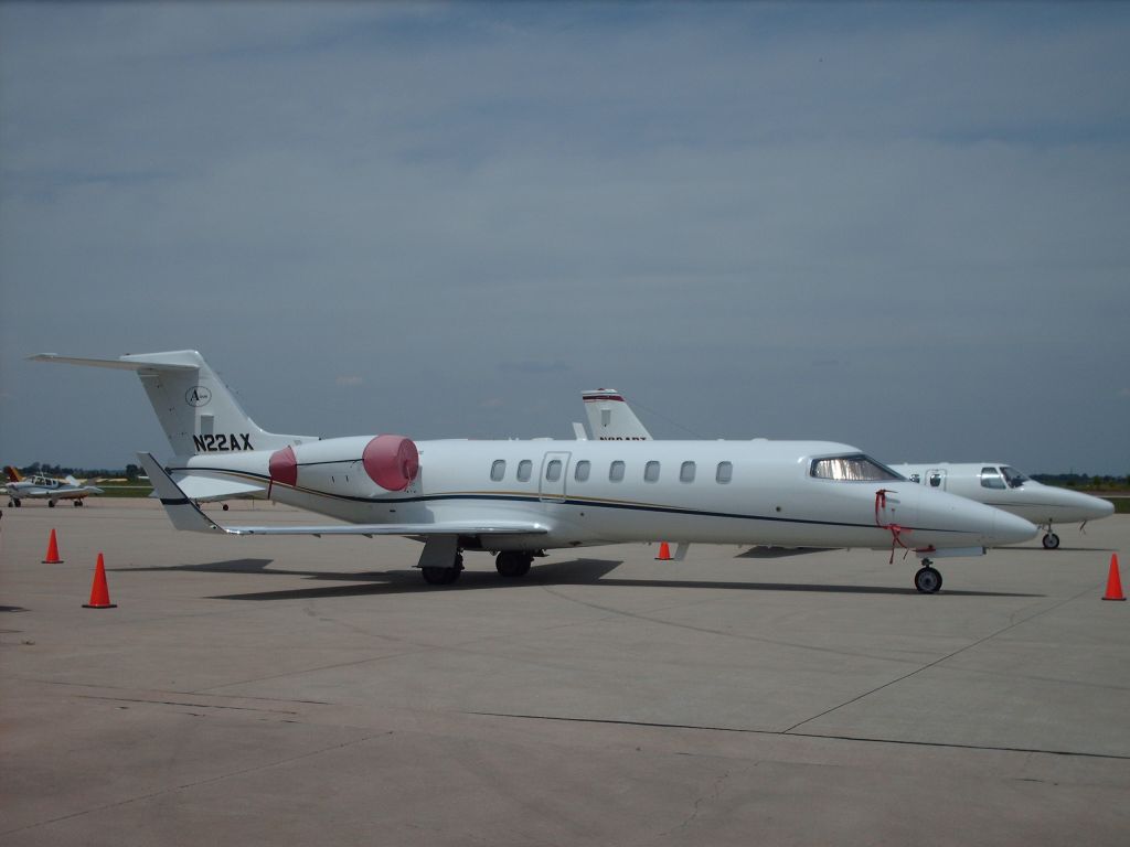 Learjet 45 (N22AX)