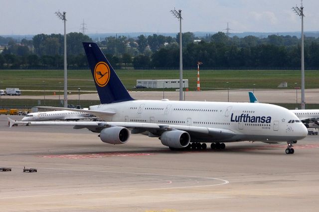 Airbus A380-800 (D-AIML) - former "Hamburg"
