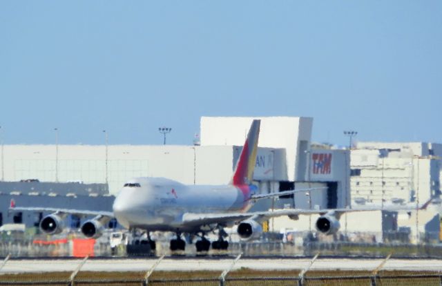 Boeing 747-400 (HL7618)