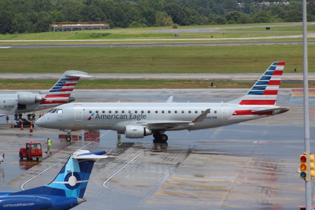 Embraer 175 (N267NN)