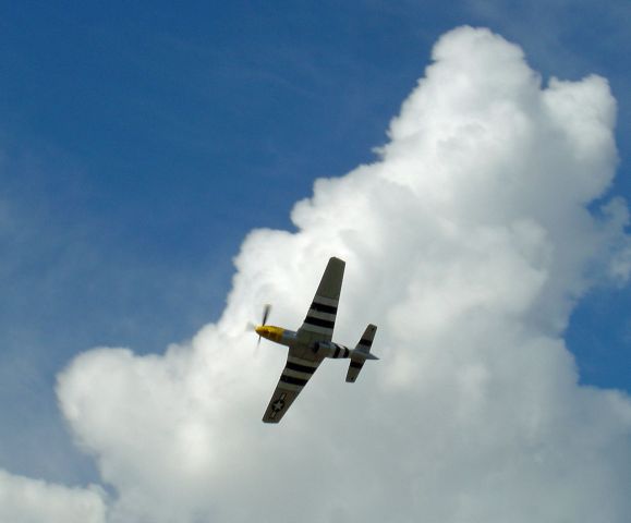 — — - Retford Flyin August 2011