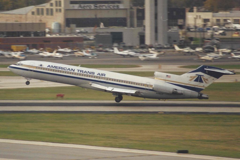 BOEING 727-200 (N763AT)