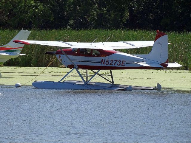 Cessna Skywagon 180 (N5273E)