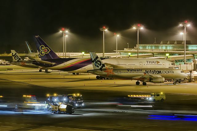 Boeing 777-200 (HS-TJH) - 9th Jan, 2015