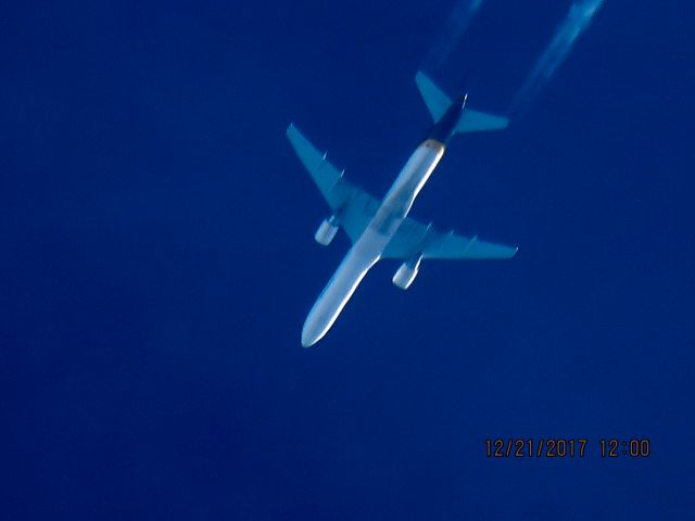 Boeing 757-200 (N415UP)