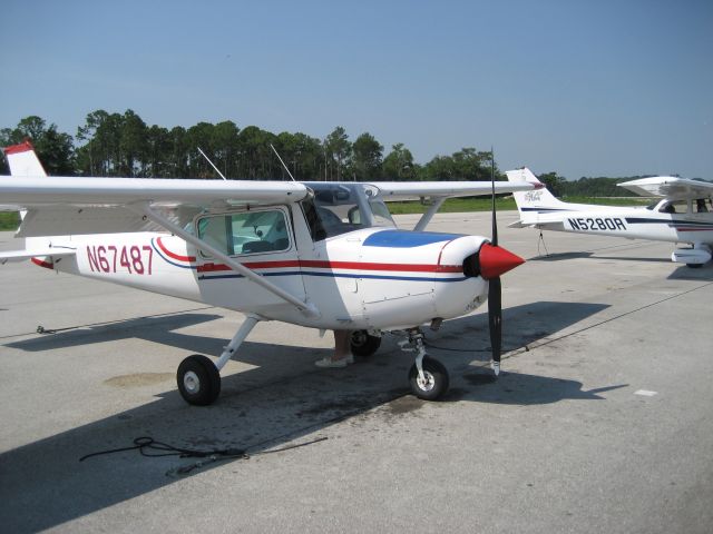 Cessna 152 (N67487) - On Air America Flight Center Line.