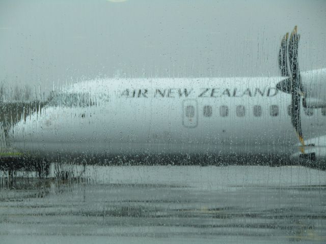 — — - A really Cool angle of an ATR 72!