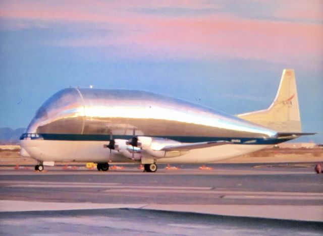 Aero Spacelines Super Guppy (N941NA)