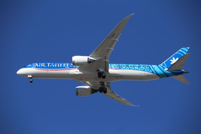 Boeing 787-9 Dreamliner (F-OVAA)