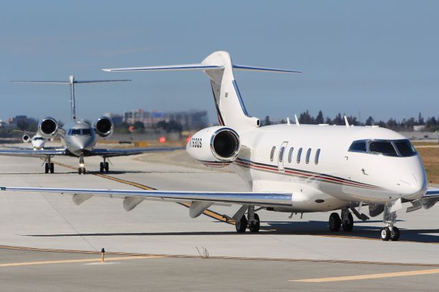 Bombardier Challenger 300 (N763QS)