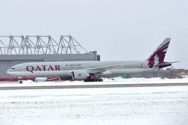 BOEING 777-300ER (A7-BAH)