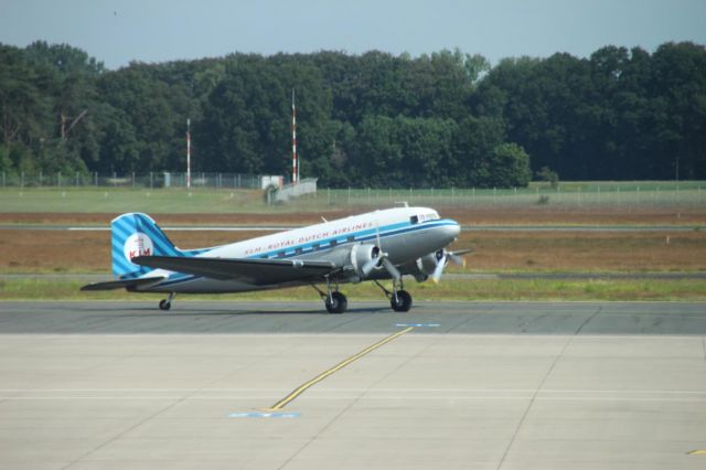 Douglas DC-3 (PH-PBA)