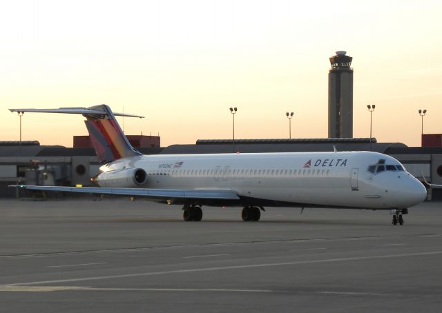 McDonnell Douglas DC-9-50 (N782NC)