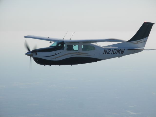 Cessna Centurion (N210MW)