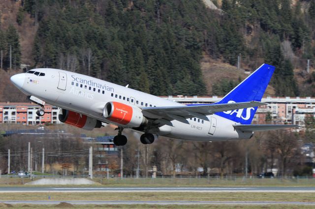 BOEING 737-600 (LN-RCT)