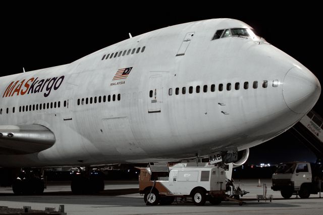 Boeing 747-200 (TF-AAB) - MEL-PER-KUL