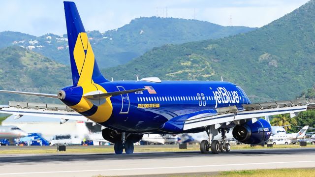 Airbus A320 (N775JB) - Jet Blue vets landing at TNCM