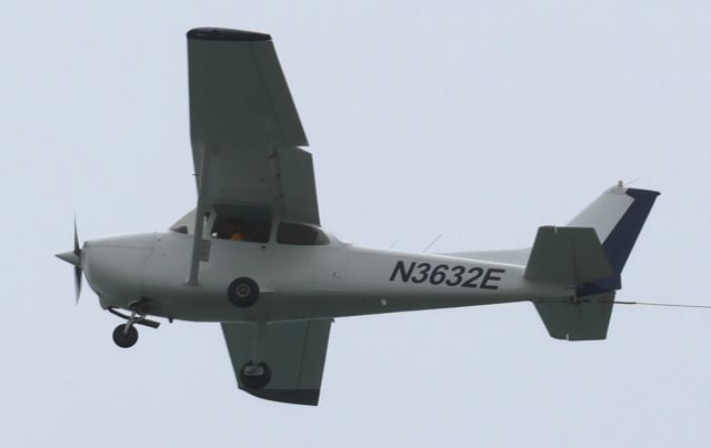 N3632E — - This 1978 Cessna 172N registered to High Exposure towed a banner over Rehoboth Beach on June 29, 2024.