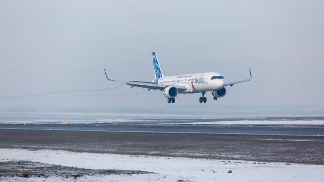 Airbus A321 (F-WWBZ)