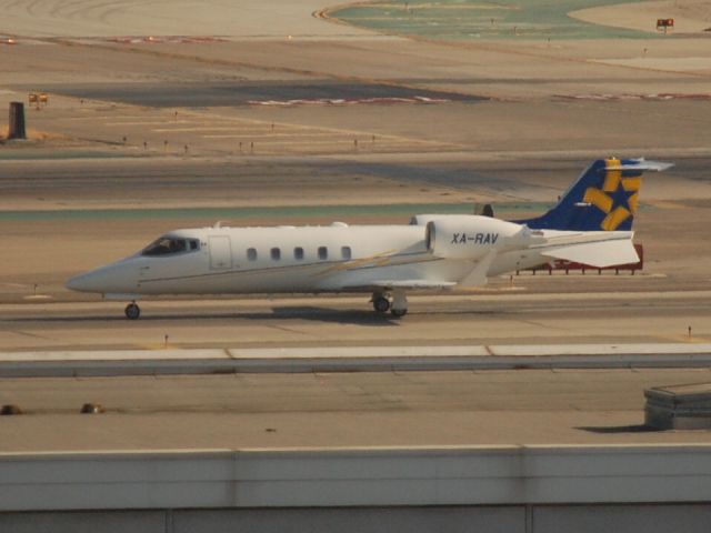 Learjet 35 (XA-RAV)