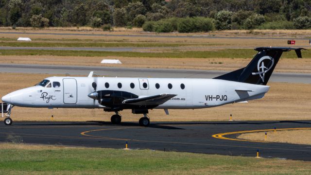 Beechcraft 1900 (VH-PJQ)